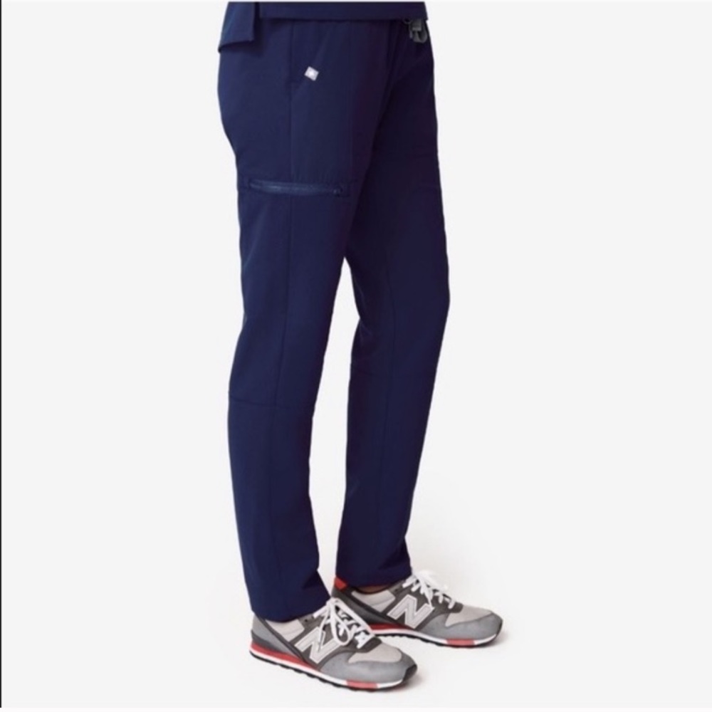 Figs Navy Manari